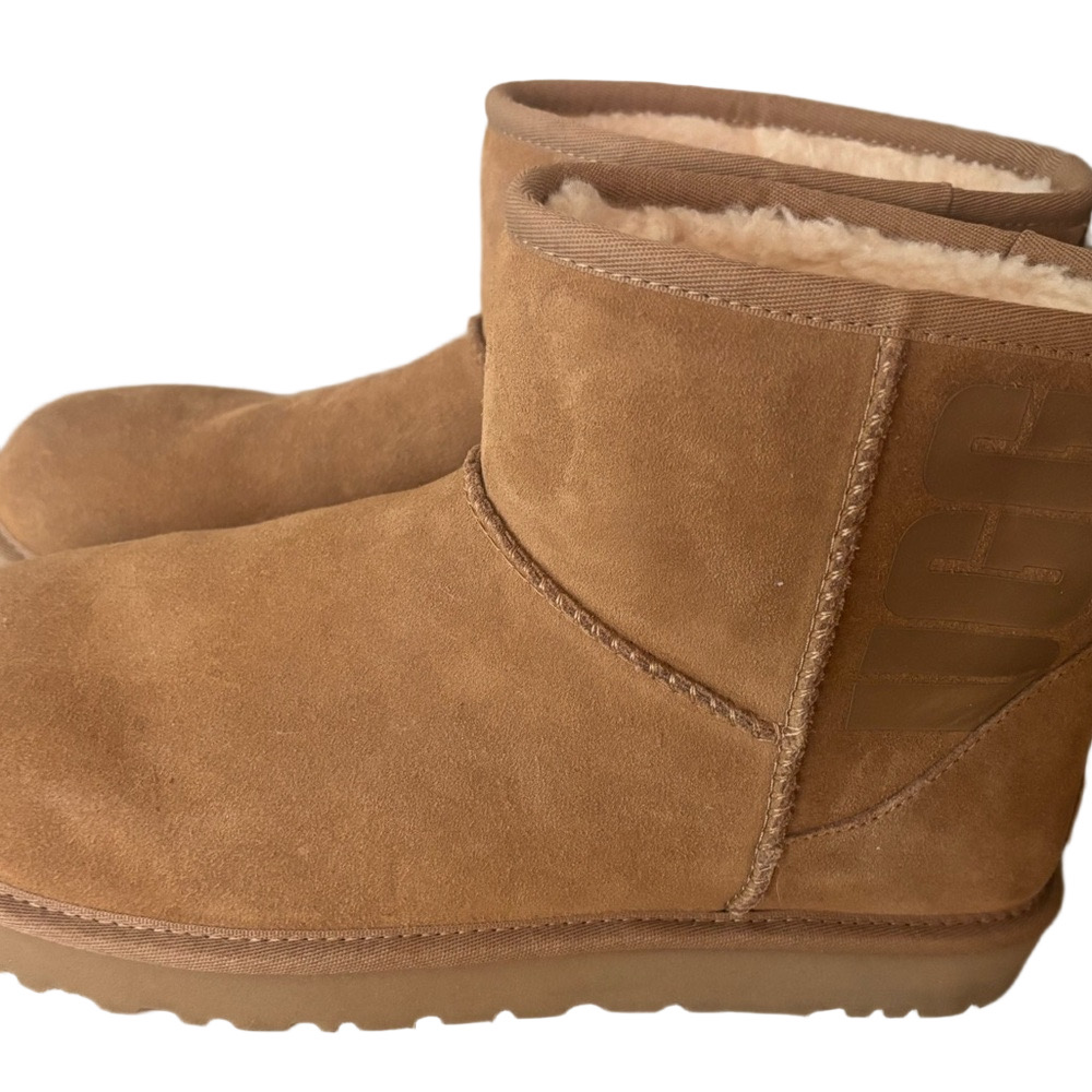 UGG Classic Tan Boots Size 11
